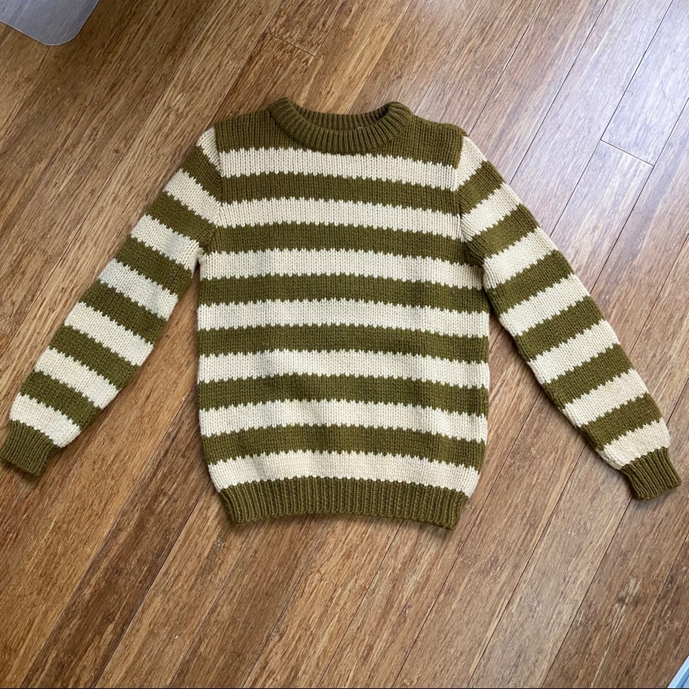 VINTAGE olive/cream knit sweater